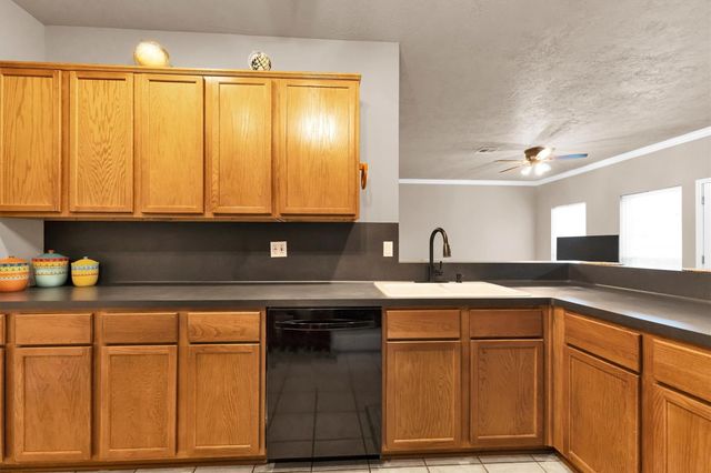 3003 Brook Drive, Huntsville, TX 77340