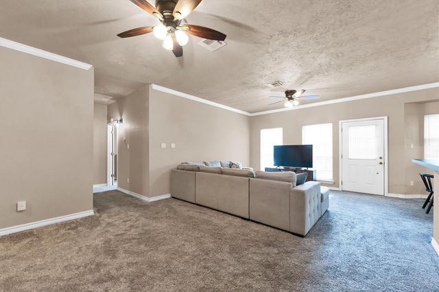3003 Brook Drive, Huntsville, TX 77340