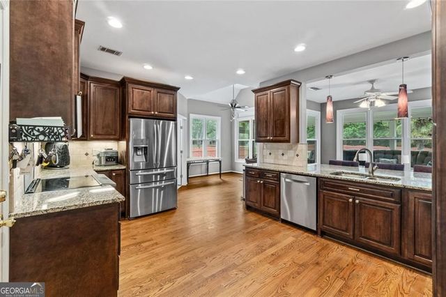 2123 Oak Falls Lane, Buford, GA 30519