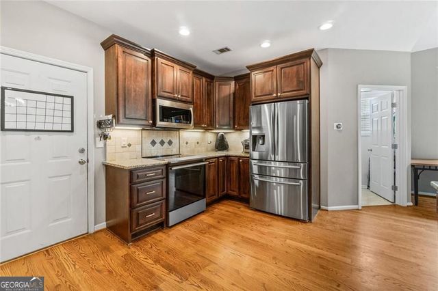 2123 Oak Falls Lane, Buford, GA 30519