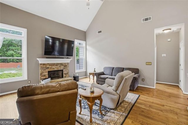 2123 Oak Falls Lane, Buford, GA 30519
