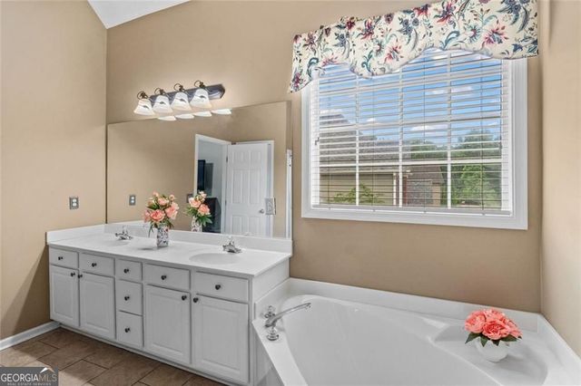 2123 Oak Falls Lane, Buford, GA 30519