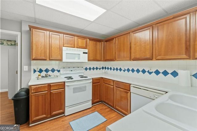 2123 Oak Falls Lane, Buford, GA 30519