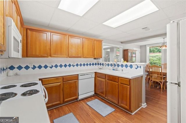 2123 Oak Falls Lane, Buford, GA 30519