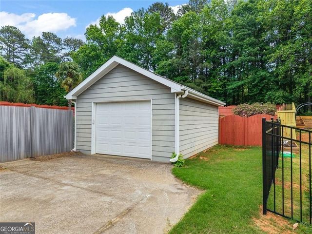 2123 Oak Falls Lane, Buford, GA 30519