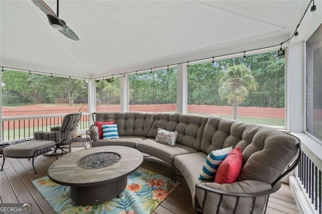 2123 Oak Falls Lane, Buford, GA 30519