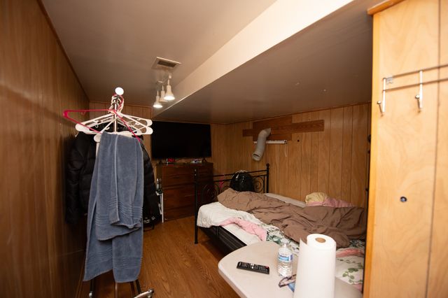 5019 W Carmen Avenue, Chicago, IL 60630