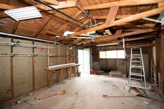 5019 W Carmen Avenue, Chicago, IL 60630