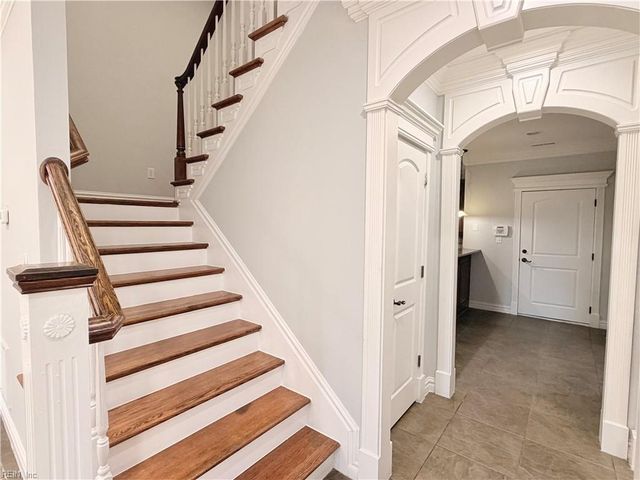 2956 Hollister AVE, Norfolk, VA 23504