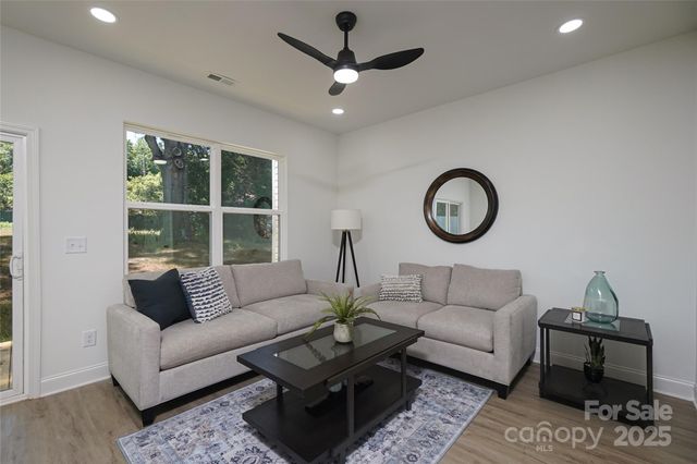 3222 Sam Wilson Road, Charlotte, NC 28214