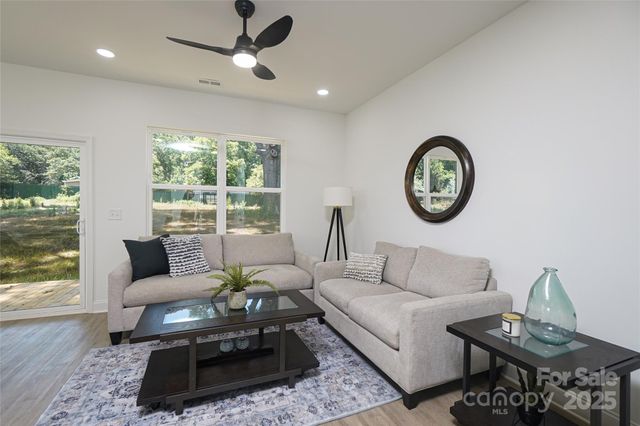 3222 Sam Wilson Road, Charlotte, NC 28214