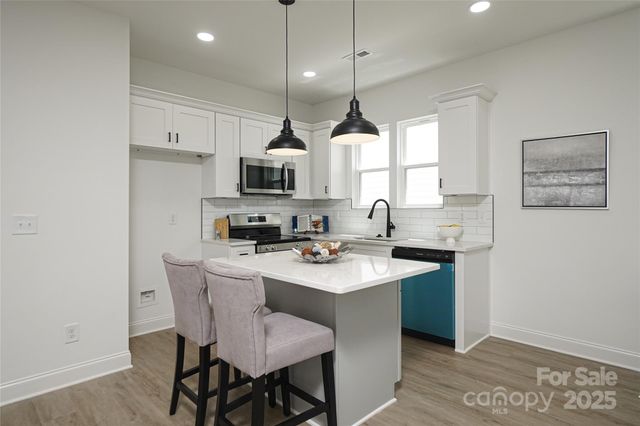 3222 Sam Wilson Road, Charlotte, NC 28214