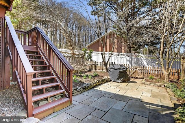 105 CROFTON HILL LN, Rockville, MD 20850