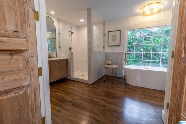 321 VESCLUB DRIVE, Vestavia Hills, AL 35216