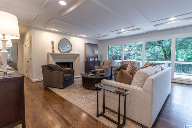 321 VESCLUB DRIVE, Vestavia Hills, AL 35216
