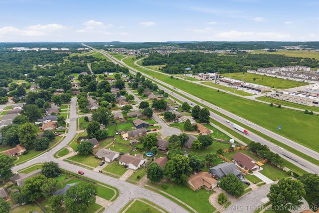 11413 S Franklin Avenue, Jenks, OK 74037