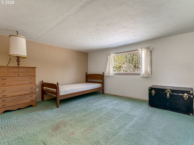 1935 Ne ORCHARD Ave, Mc Minnville, OR 97128