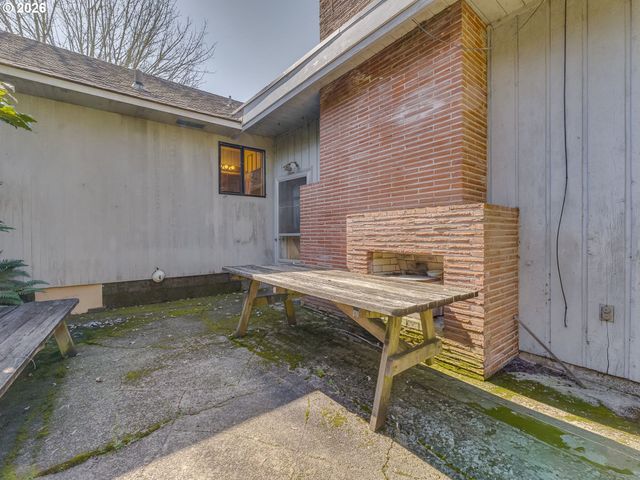 1935 Ne ORCHARD Ave, Mc Minnville, OR 97128