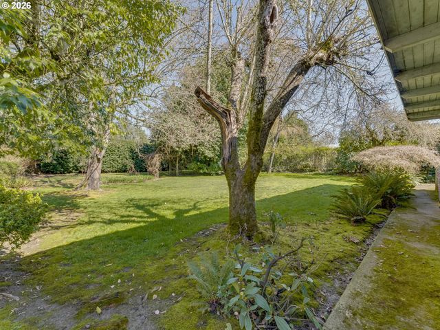 1935 Ne ORCHARD Ave, Mc Minnville, OR 97128