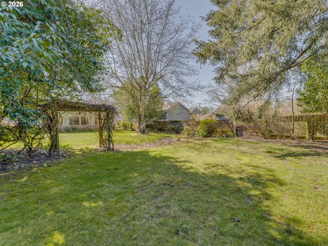 1935 Ne ORCHARD Ave, Mc Minnville, OR 97128