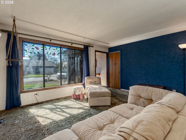 1935 Ne ORCHARD Ave, Mc Minnville, OR 97128