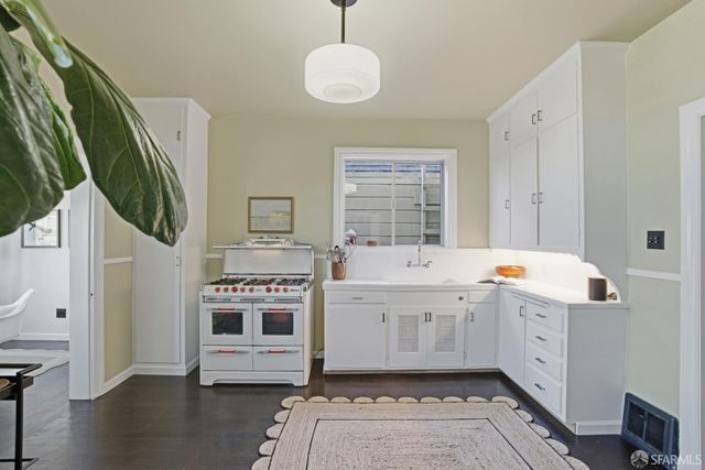 247 Gates Street, San Francisco, CA 94110