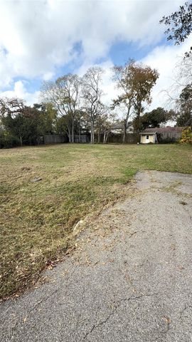 16510 Wilderness Road, Cypress, TX 77429