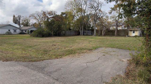 16510 Wilderness Road, Cypress, TX 77429