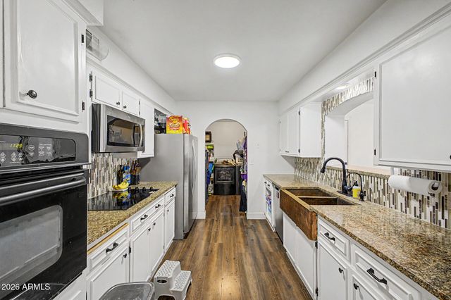 1335 E 8TH Street, Mesa, AZ 85203