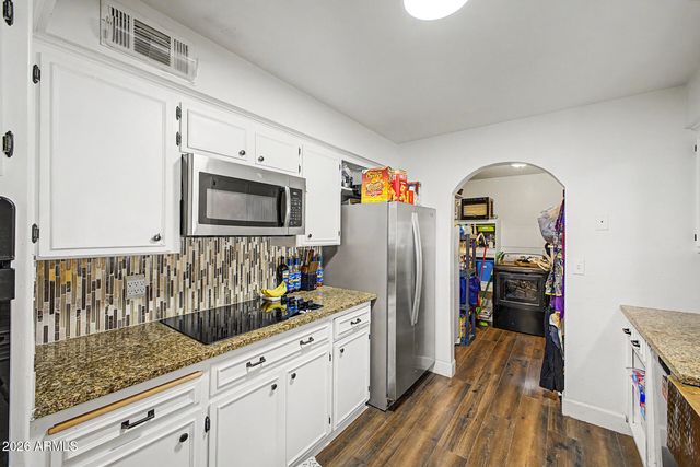 1335 E 8TH Street, Mesa, AZ 85203