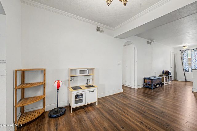 1335 E 8TH Street, Mesa, AZ 85203