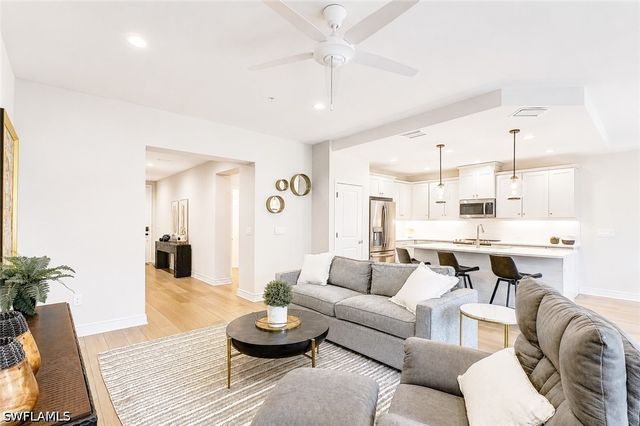 2620 Seychelles CIR 1302, Naples, FL 34112