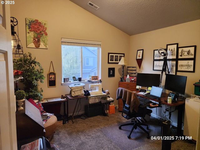 13816 Ne 63RD St, Vancouver, WA 98682