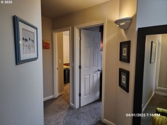 13816 Ne 63RD St, Vancouver, WA 98682