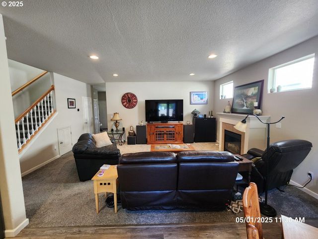 13816 Ne 63RD St, Vancouver, WA 98682