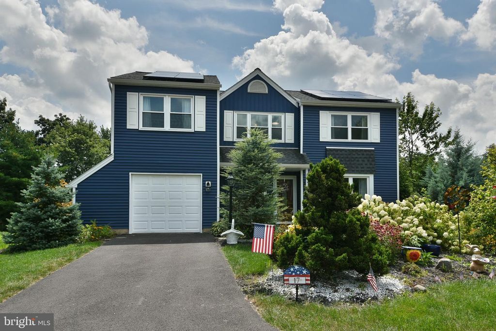 17 RUHL DR, Perkasie, PA 18944