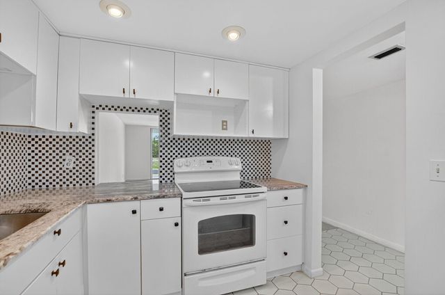 5500 NW 2nd Avenue 120, Boca Raton, FL 33487
