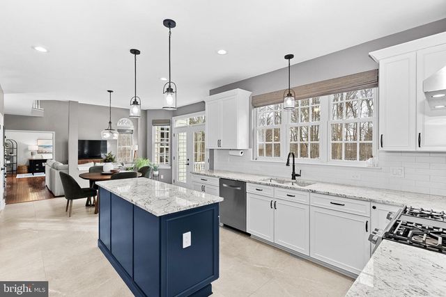 115 CEDARGROVE PL SW, Leesburg, VA 20175