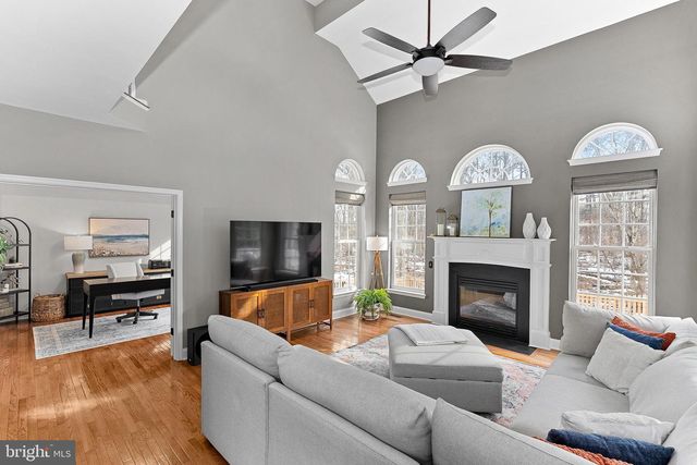 115 CEDARGROVE PL SW, Leesburg, VA 20175