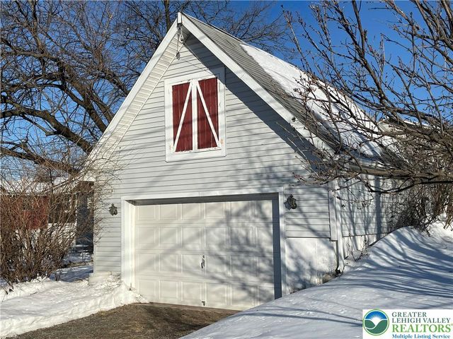 726 Barner Street, Salisbury Twp, PA 18103