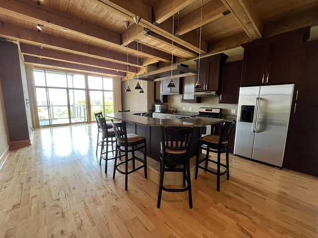 601 E Erie STREET #306, Milwaukee, WI 53202