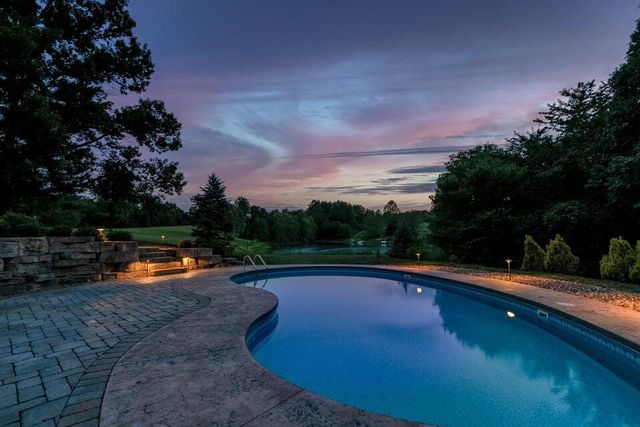 841 S ROUTE UU, Columbia, MO 65203