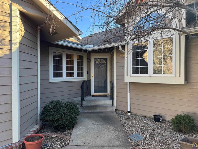 5403 SW 22nd PK, Topeka, KS 66614