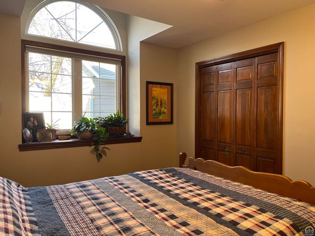 5403 SW 22nd PK, Topeka, KS 66614