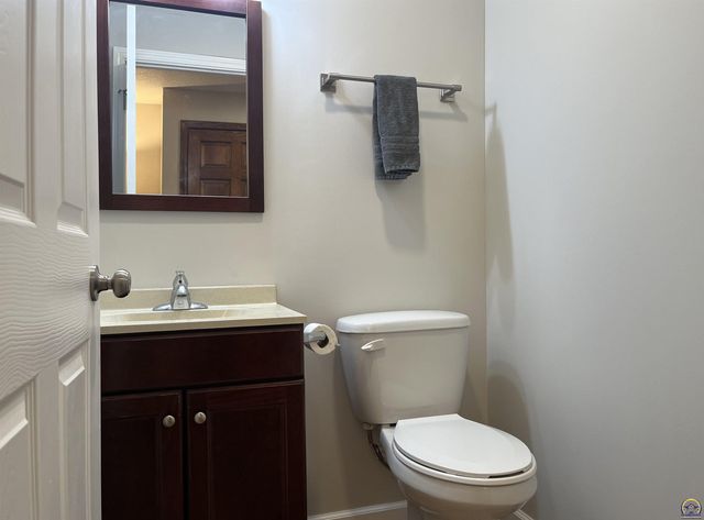 5403 SW 22nd PK, Topeka, KS 66614