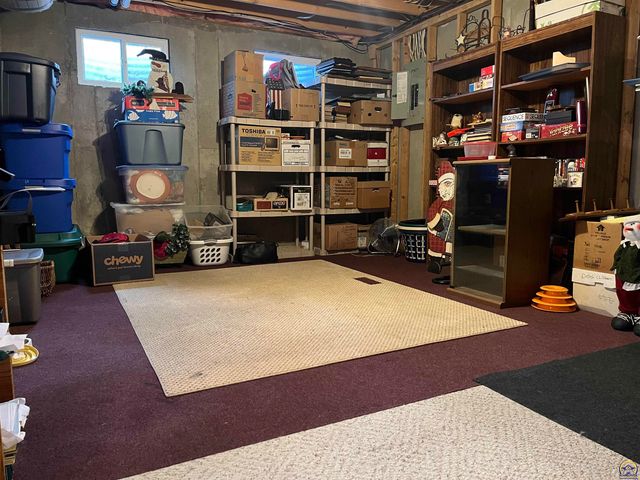 5403 SW 22nd PK, Topeka, KS 66614