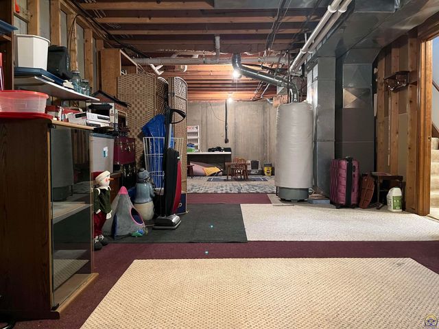 5403 SW 22nd PK, Topeka, KS 66614