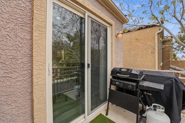 6255 Peneplain Avenue, Las Vegas, NV 89139