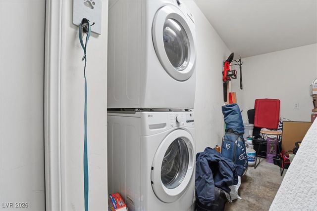 6255 Peneplain Avenue, Las Vegas, NV 89139