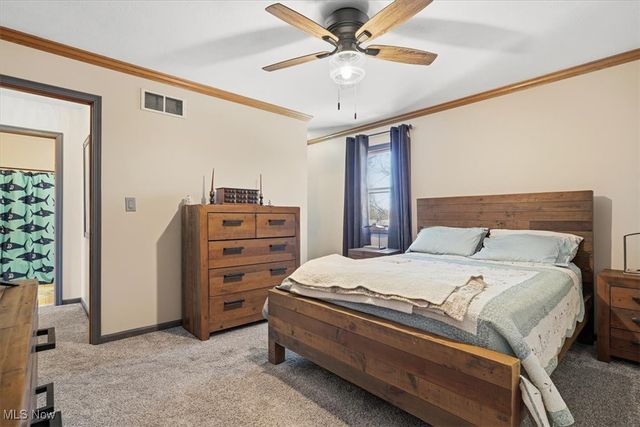 5315 Sycamore Hill Drive, New Middletown, OH 44442